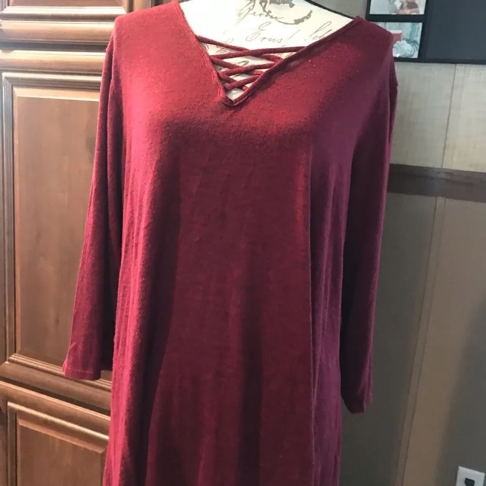 Absolute Angel Maroon Tunic 2X - Picture 2 of 11